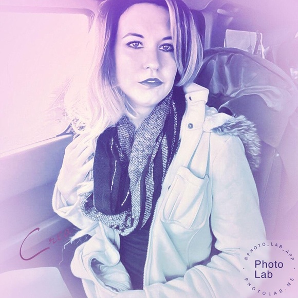 Meet your Posher, Ashley - Picture 1 of 1